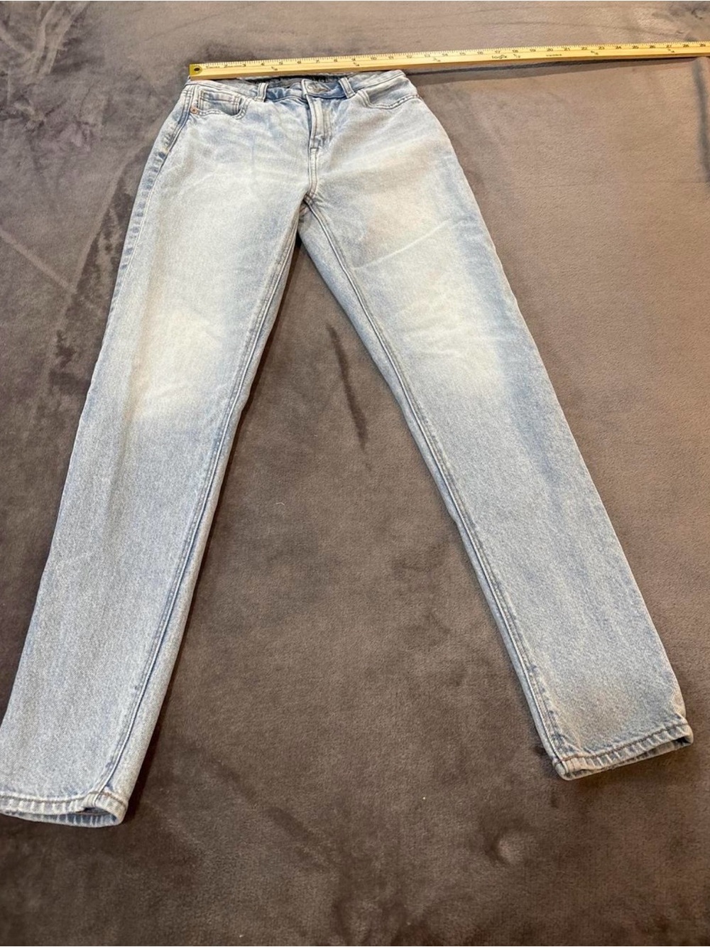 American Eagle Outfitters Light Blue Slim Straight leg regular fit mJeans